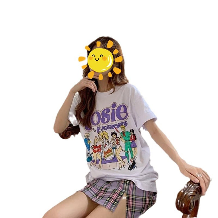Dame grafisk T-shirt med vintage rød print og løs pasform