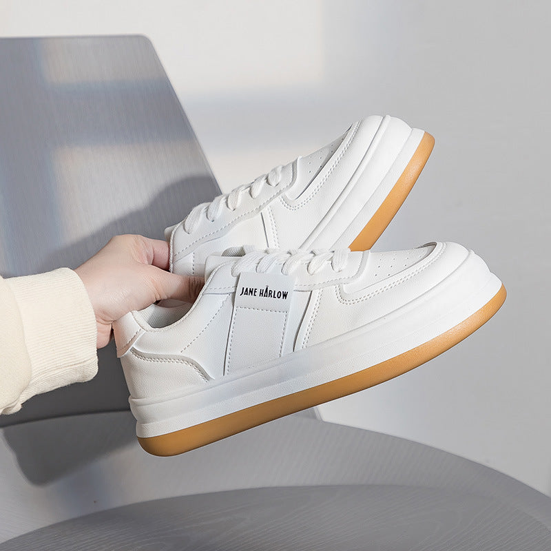 Dame Sneakers i minimalistisk design med åndbare overmaterialer og skridsikker sål Stilla
