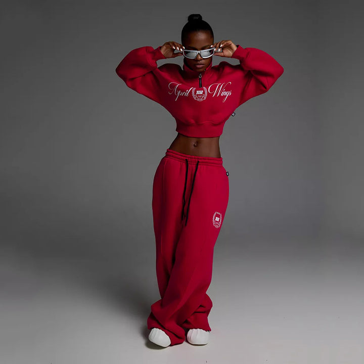 Kvinders sporty cropped sweatshirt med høj krave og komfortable joggingbukser Skovae