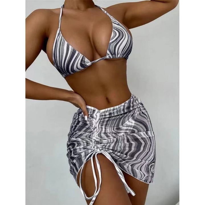 Dame to-delt bikini-sæt med minimalistiske striber og charmerende nederdel Stilla