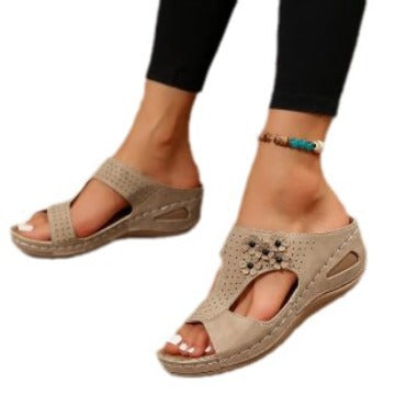 Dame Komfortable Zehentrenner-sandaler med floral design og åndbar sål Stilla