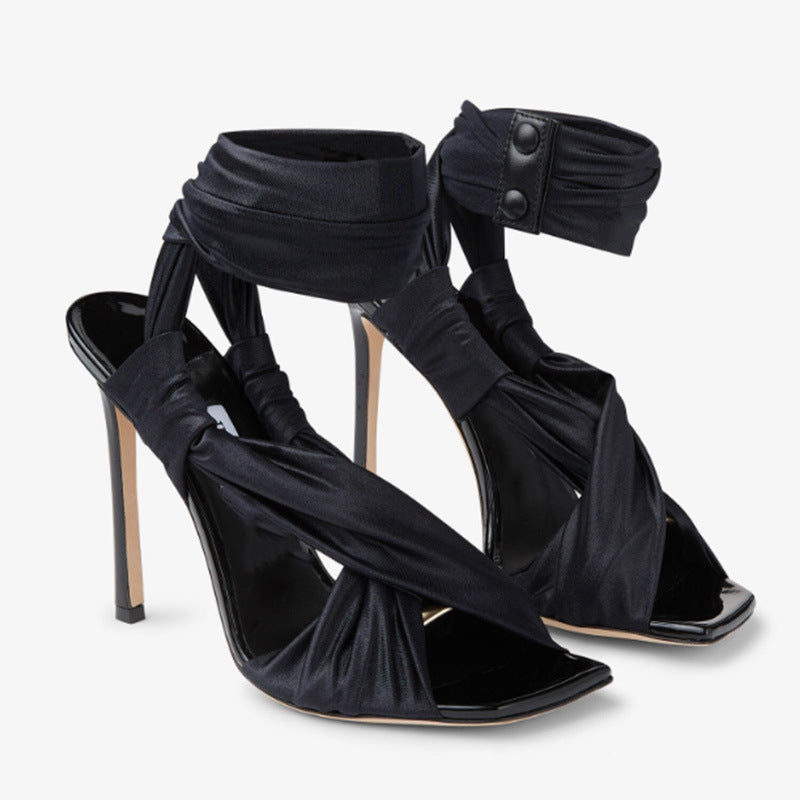Dame Riemchen High-Heel Sandaler med drejet stofdesign Stilla