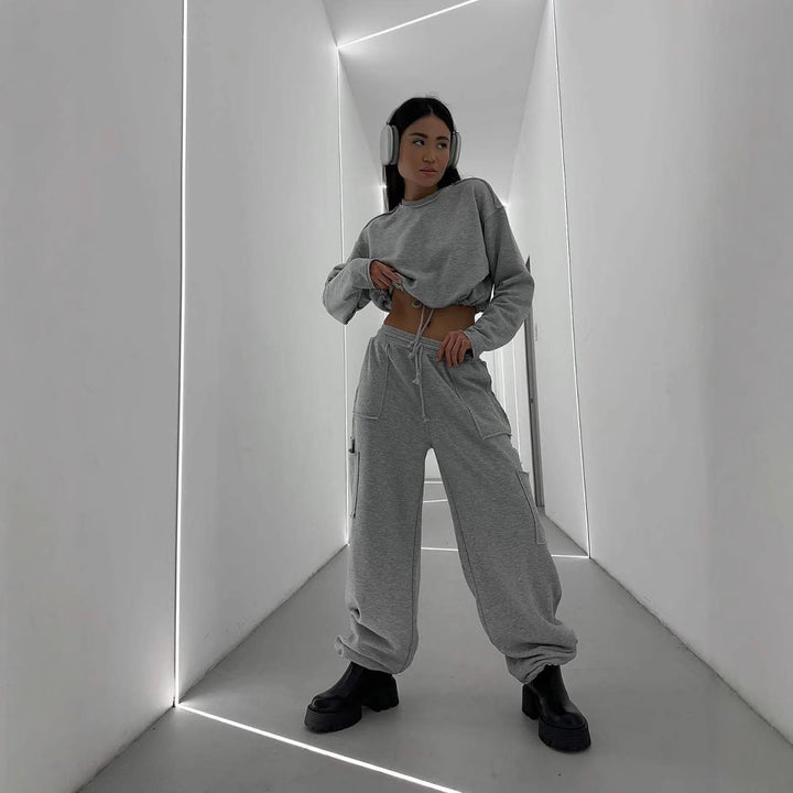 Dame afslappet og moderigtig cropped sweatshirt med snørrelse Stilla