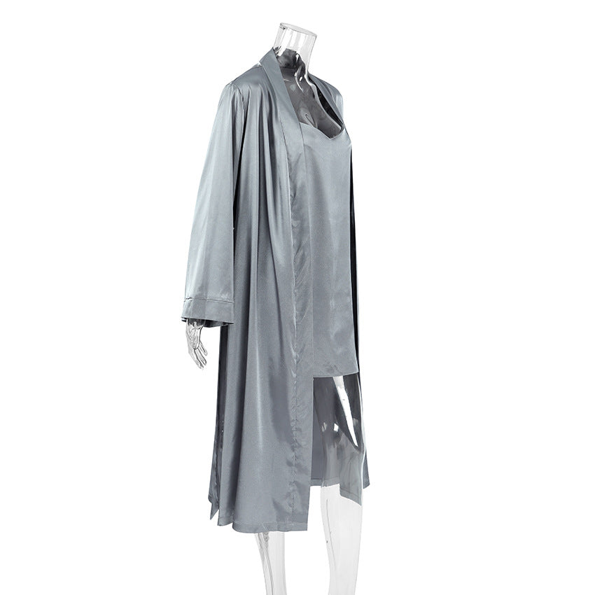 Dame luksuriøs satin morgenkåbe med elegante detaljer Stilla