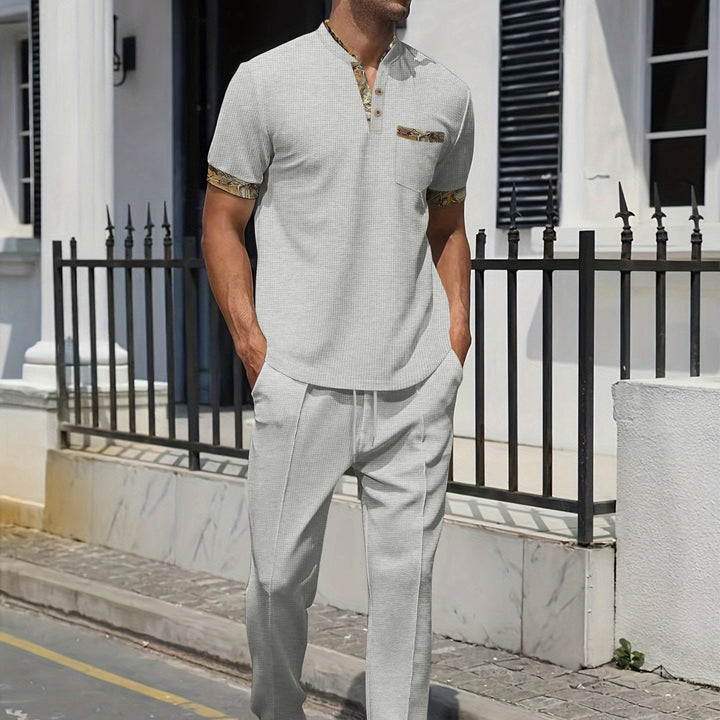 Herrer moderne fritids-outfit med elegant ståkrave og dekorative accenter Stilla