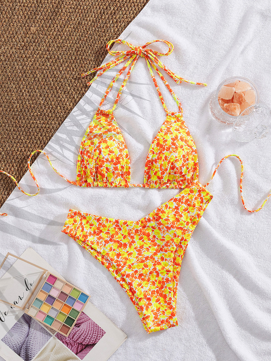 Dame triangel-bikini med justerbare stropper og legende blomsterprint Skovae