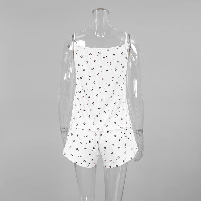 Dame sommerligt kort pyjamasæt med luftig bluse og behagelige shorts Stilla