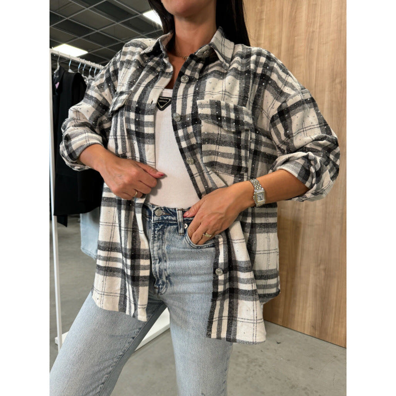 Dame flannel skjorte med ternet design og brystlomme Stilla