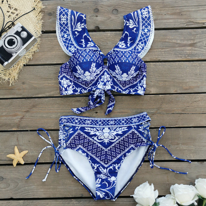 Dame Bikini-sæt med legende flæse-design og dekorativ knude Stilla