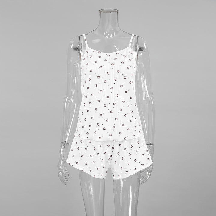 Dame sommerligt kort pyjamasæt med luftig bluse og behagelige shorts Stilla