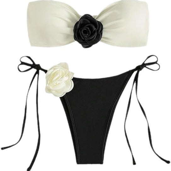 Dame Bandeau-Bikini med blomsterdetaljer og justerbare stropper Stilla