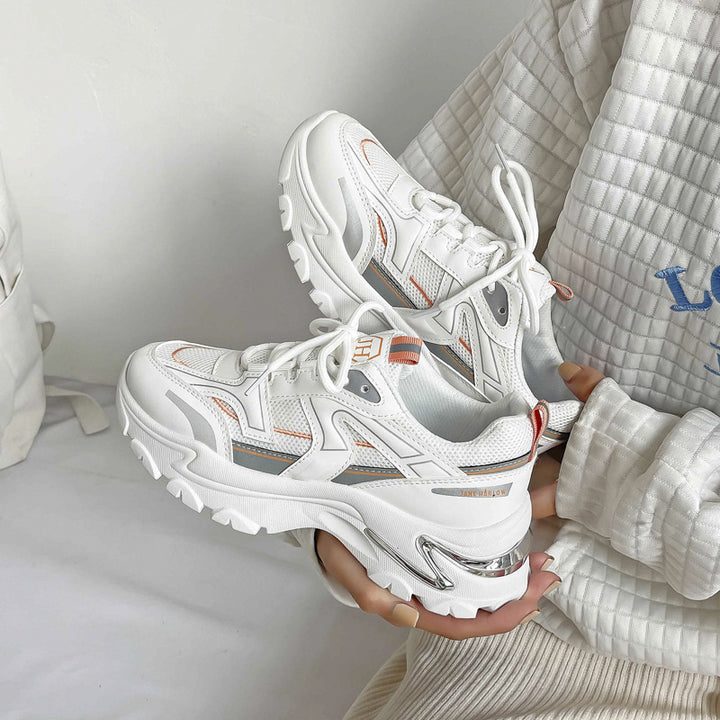 Dame Sporty løbesko med futuristisk dæmpeteknologi og slidstærkt overmateriale Stilla