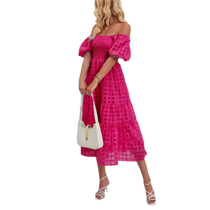 Dame Midikjole med Off-Shoulder-design og luftige Puffærmer Stilla