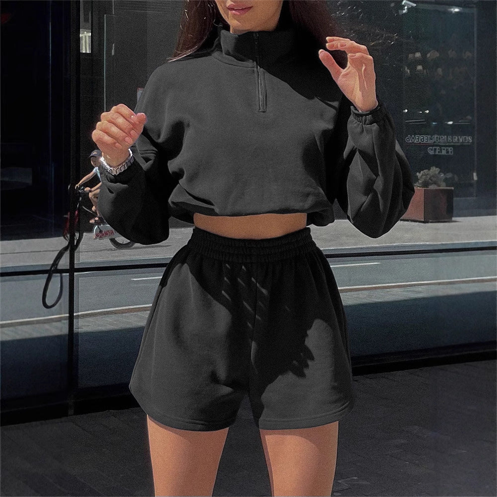 Kvinders sporty cropped top og shorts sæt med lynlås og elastisk talje