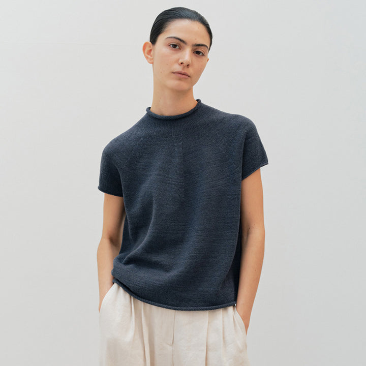 Dame kortærmet pullover med elegant ståkrave og kvalitets strikkestruktur Stilla