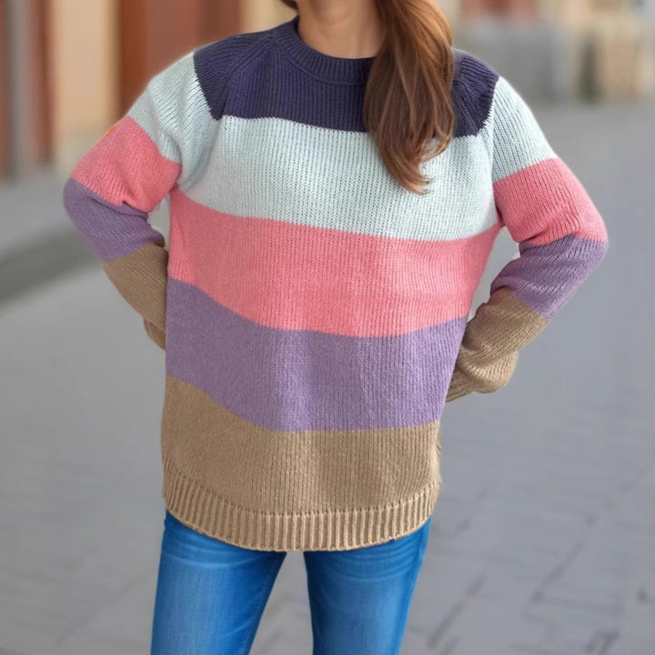 Kvinders stribede strikket sweater med en afslappet pasform og farverigt design Stilla