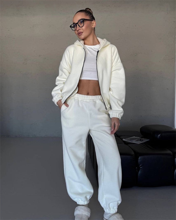 Kvinders stilfulde fleece loungewear sæt med cropped jakke og komfortable joggers Skovae