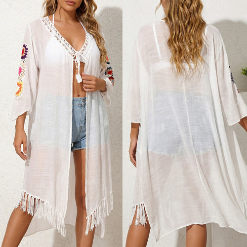 Dame luftig og elegant strandkimono med florale hæklede accenter Skovae