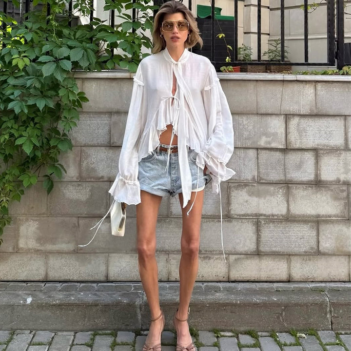 Dame Leges blouse med ruffles detaljer og lange ærmer Stilla
