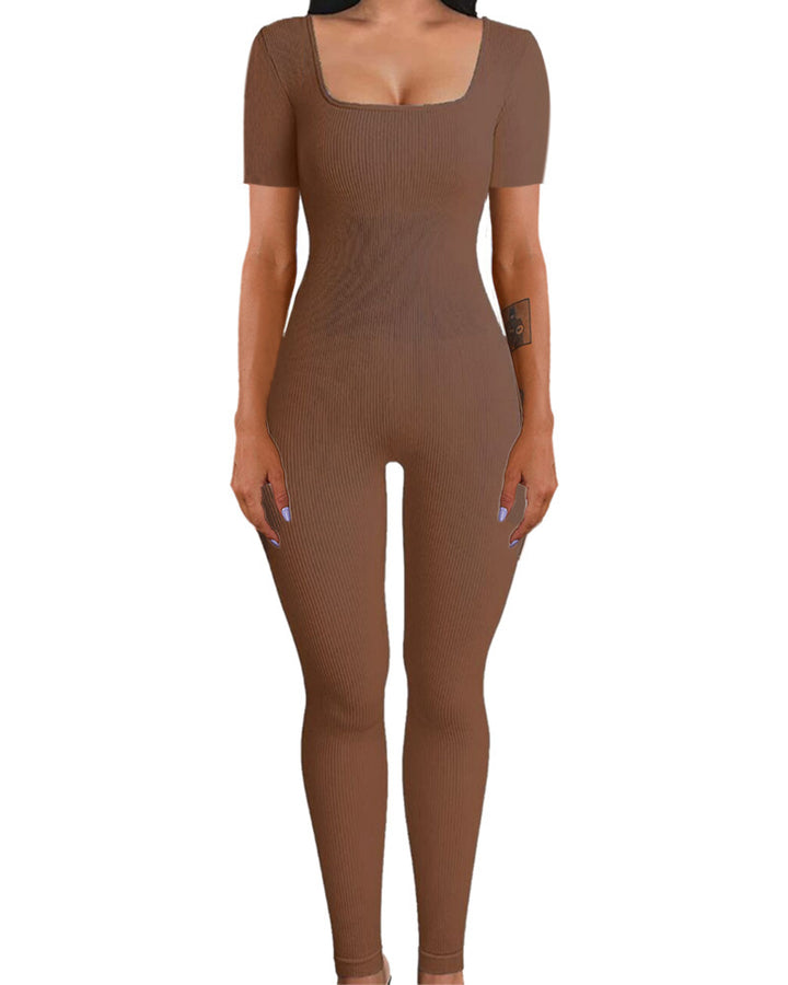 Dame jumpsuit med ribbet design og firkantet udskæring Stilla