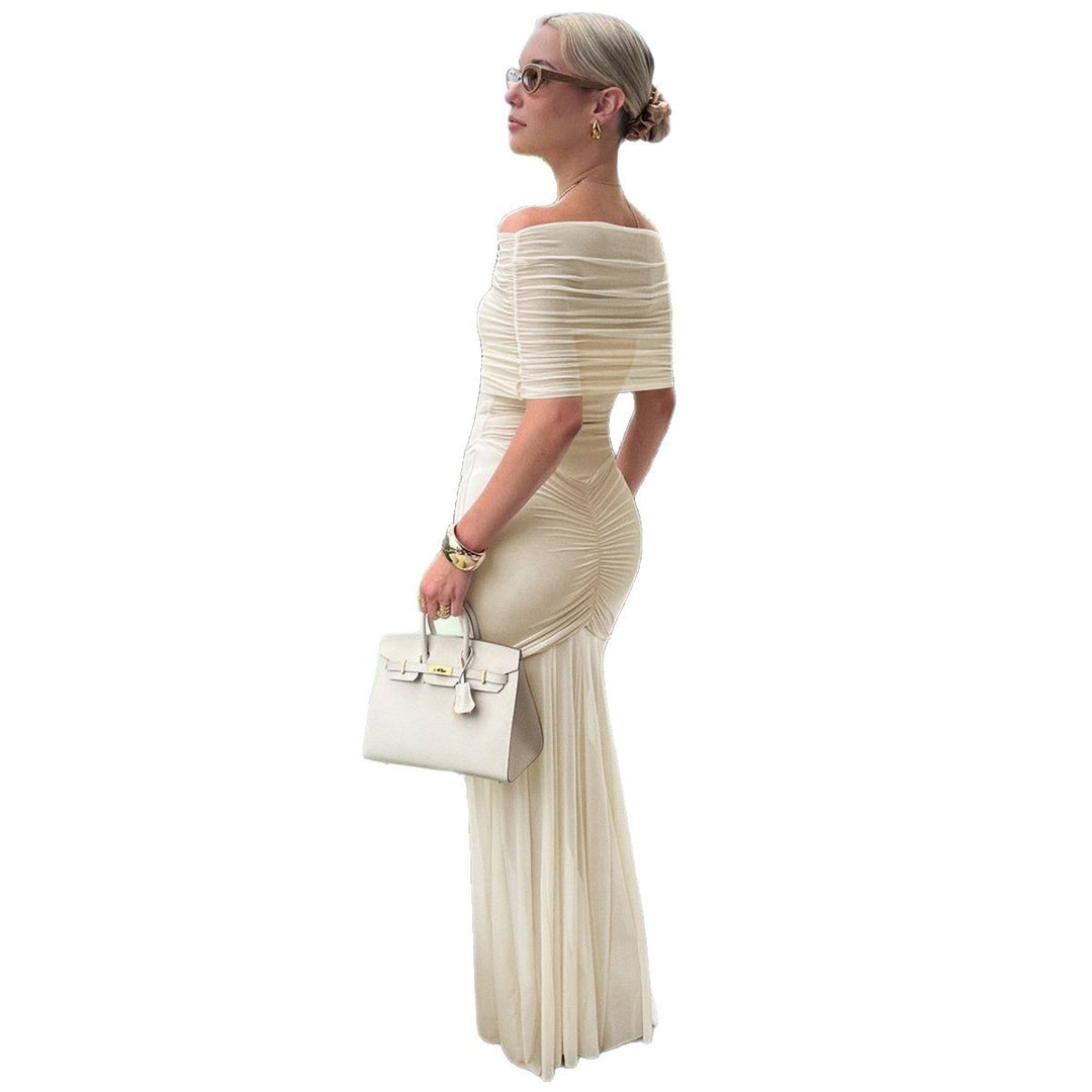 Dame nan off-shoulder aften kjole med figursyet jersey underkjole og transparent chiffon overkjole Skovae