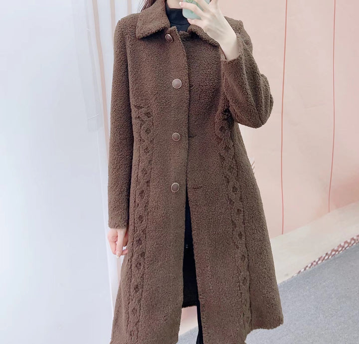 Dame Teddy-frakke med fashionable knapdetaljer og sidelommer Stilla