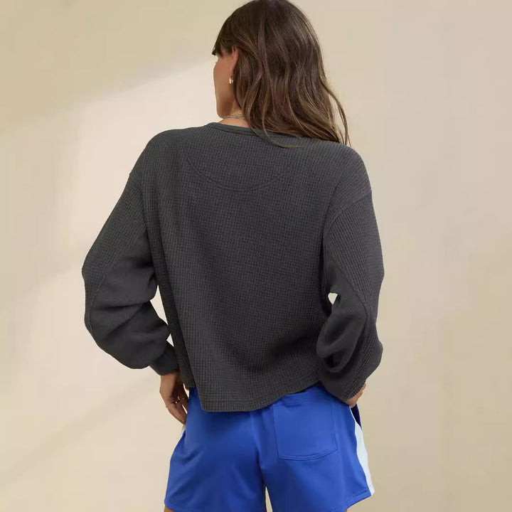 Dame vaffelstrik bluse med knapliste og vid pasform Stilla