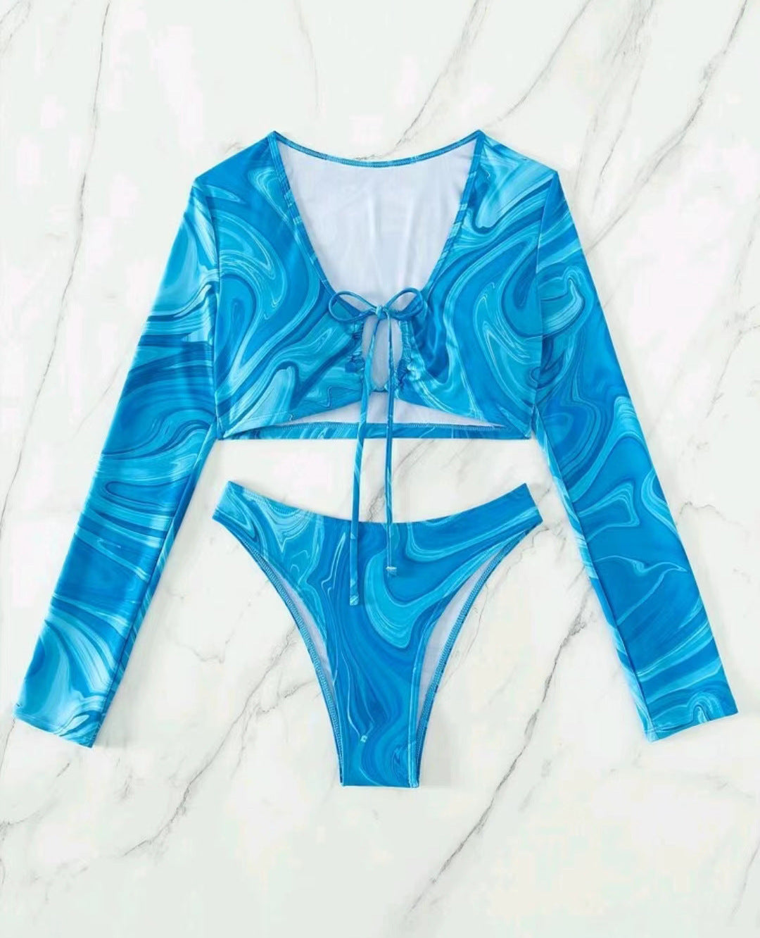 Dame bikiniset med langærmet crop-top og højtsiddende slip Stilla