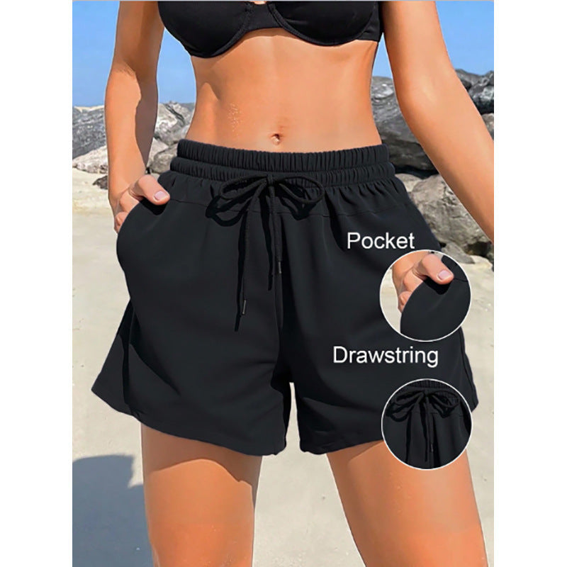 Dame badshorts med justerbar talje og praktiske lommer Skovae
