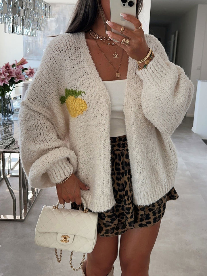 Kvinders afslappede cardigan med muntert frugtdesign og oversized pasform Stilla