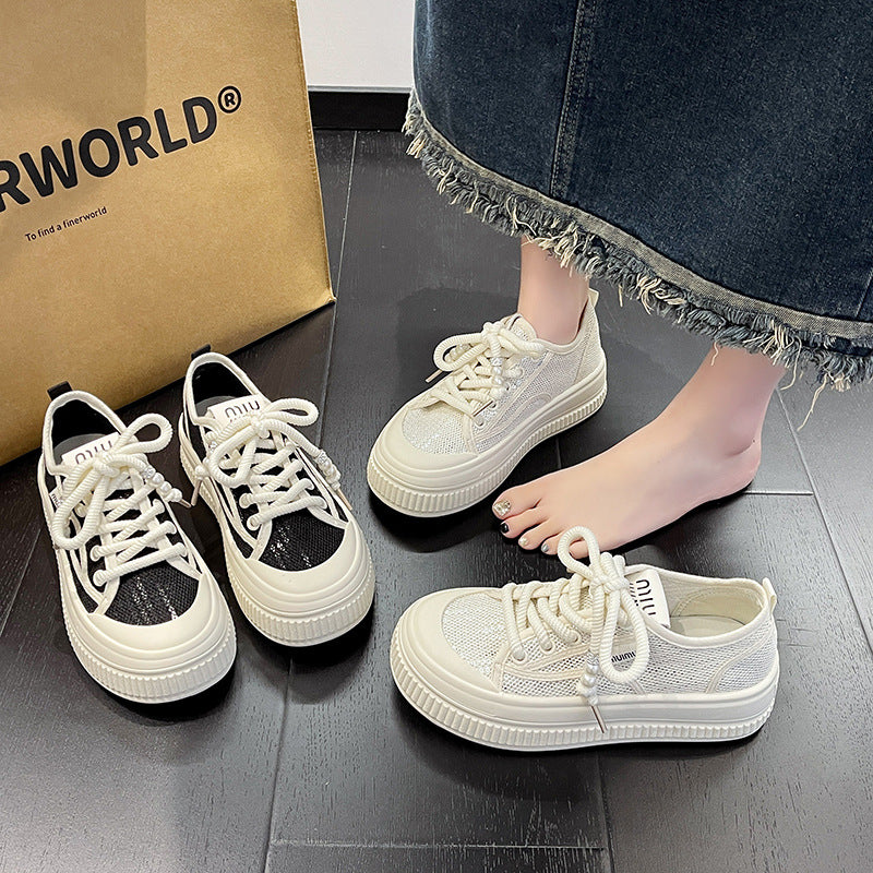 Dame plateausneakers med trendy netdesign og fashionable snøresystem Stilla