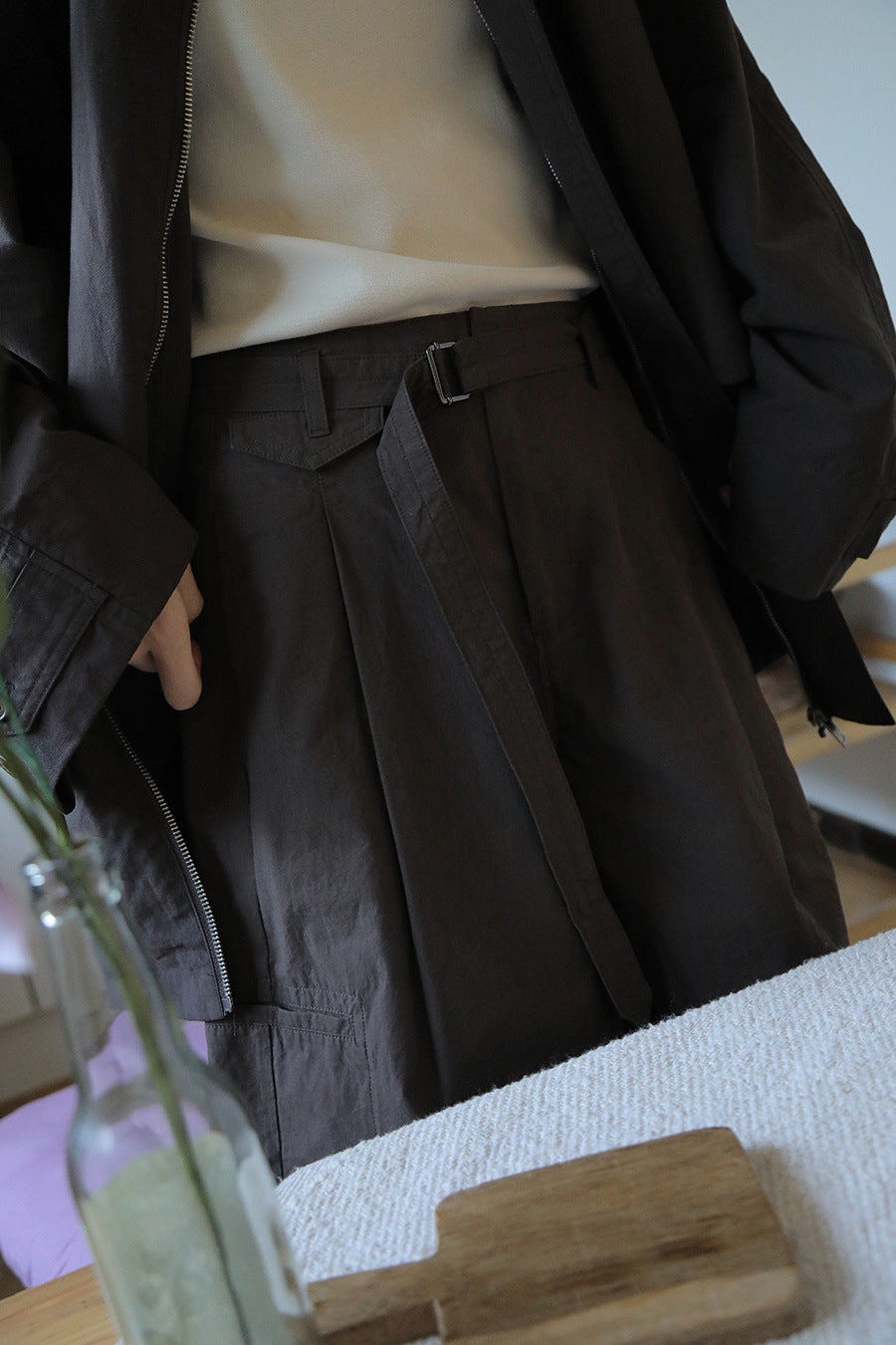 Dame elegante High-Waist-shorts med funktionel bælt og dekorativt foldedesign Stilla