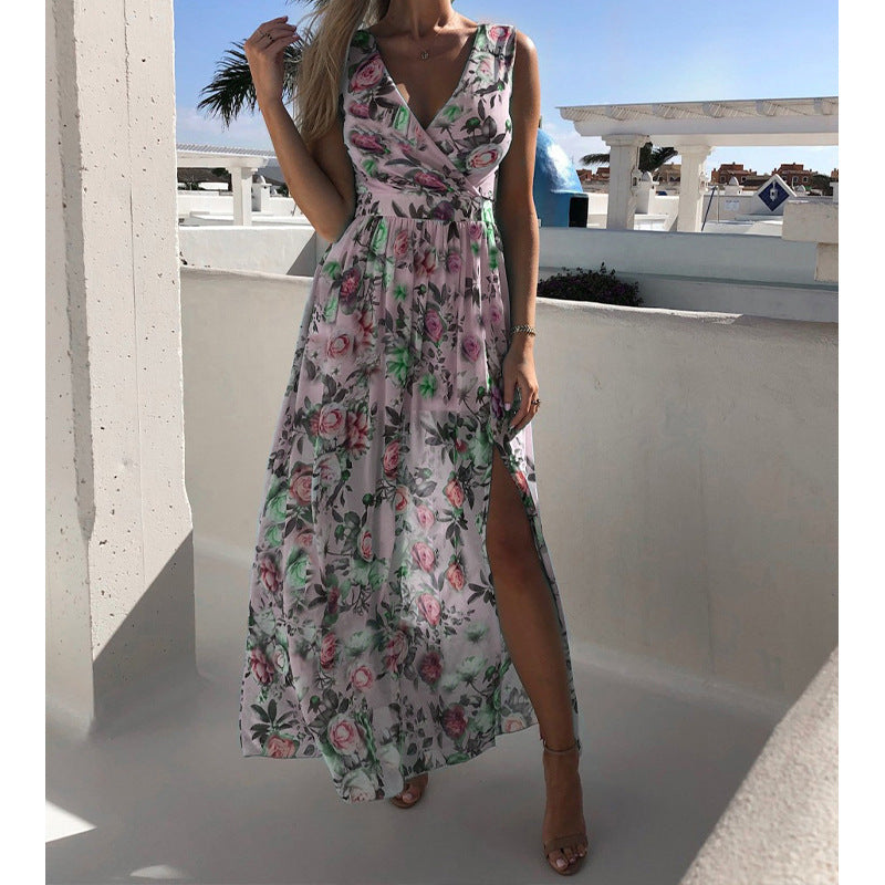 Dame maxikjole med blomsterdesign og elegant slids Stilla