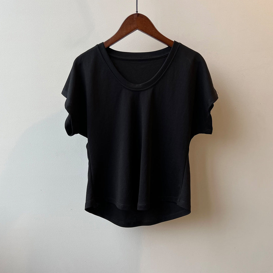 Dame afslappet T-shirt med bred rund halsudskæring og komfortabel pasform Stilla
