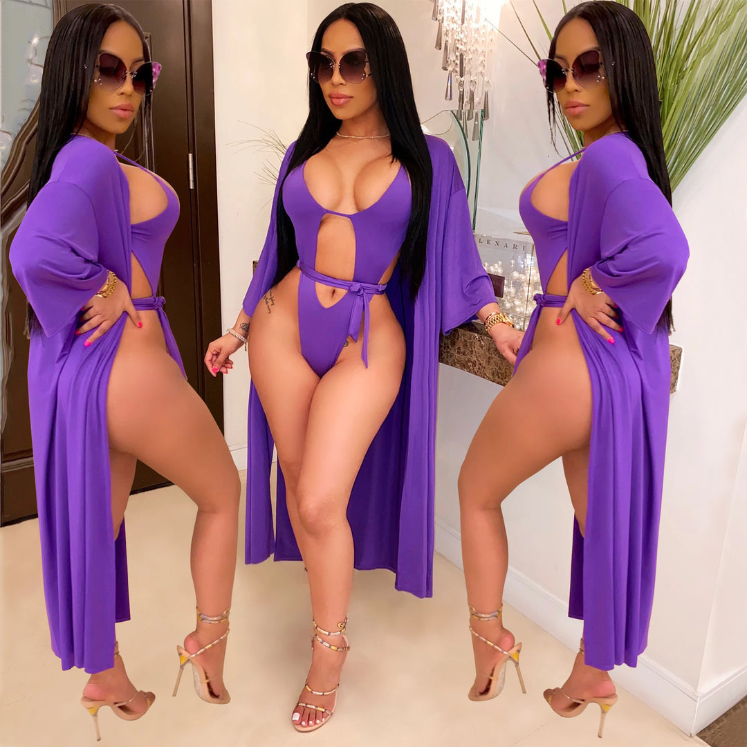 Dame badedragt med elegant kimono og raffinerede cut-outs Stilla