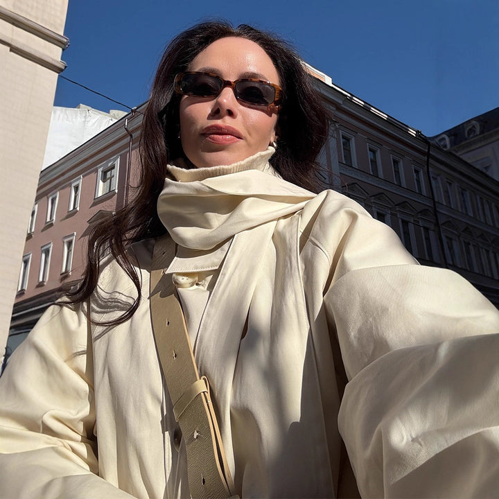Dame oversized Cabanjakke med praktiske knapper og moderne ståkrave Stilla