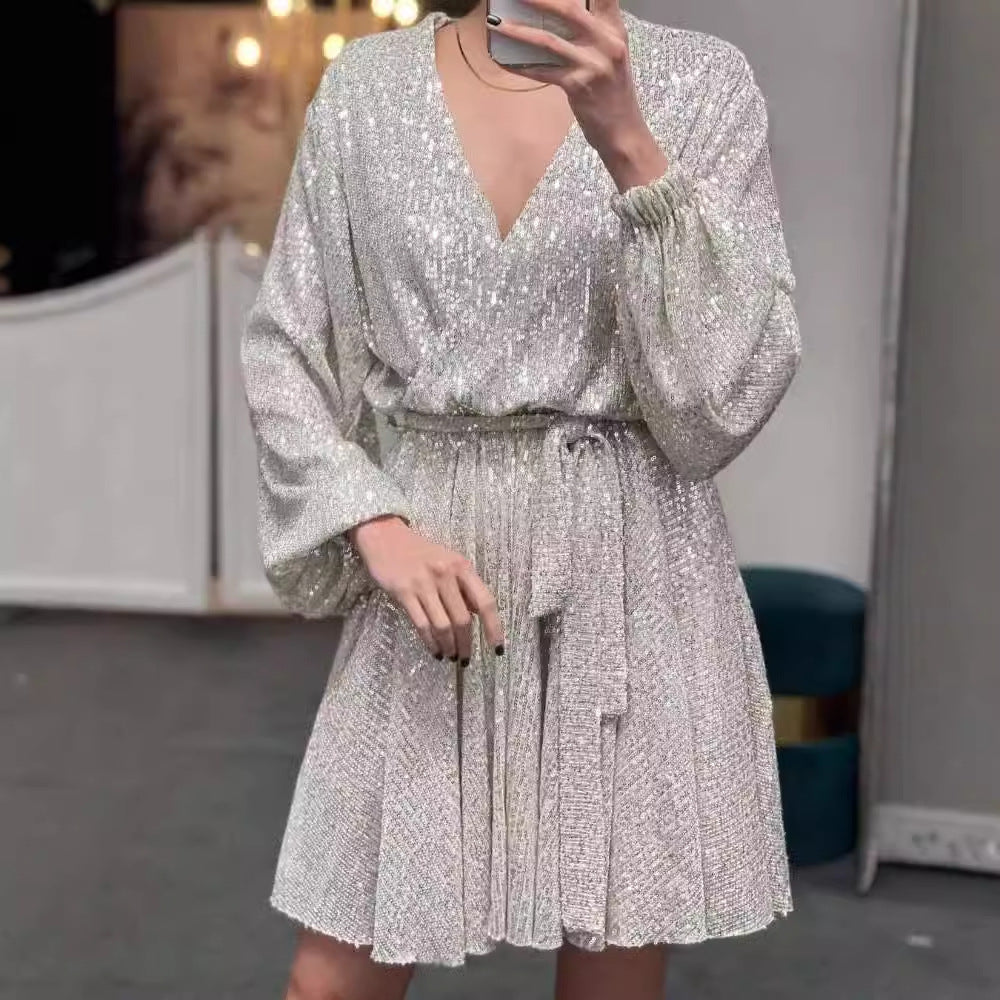 Dame Glamourøst Paillet-Kjole med dyb V-udskæring og ærmeløst Design Stilla