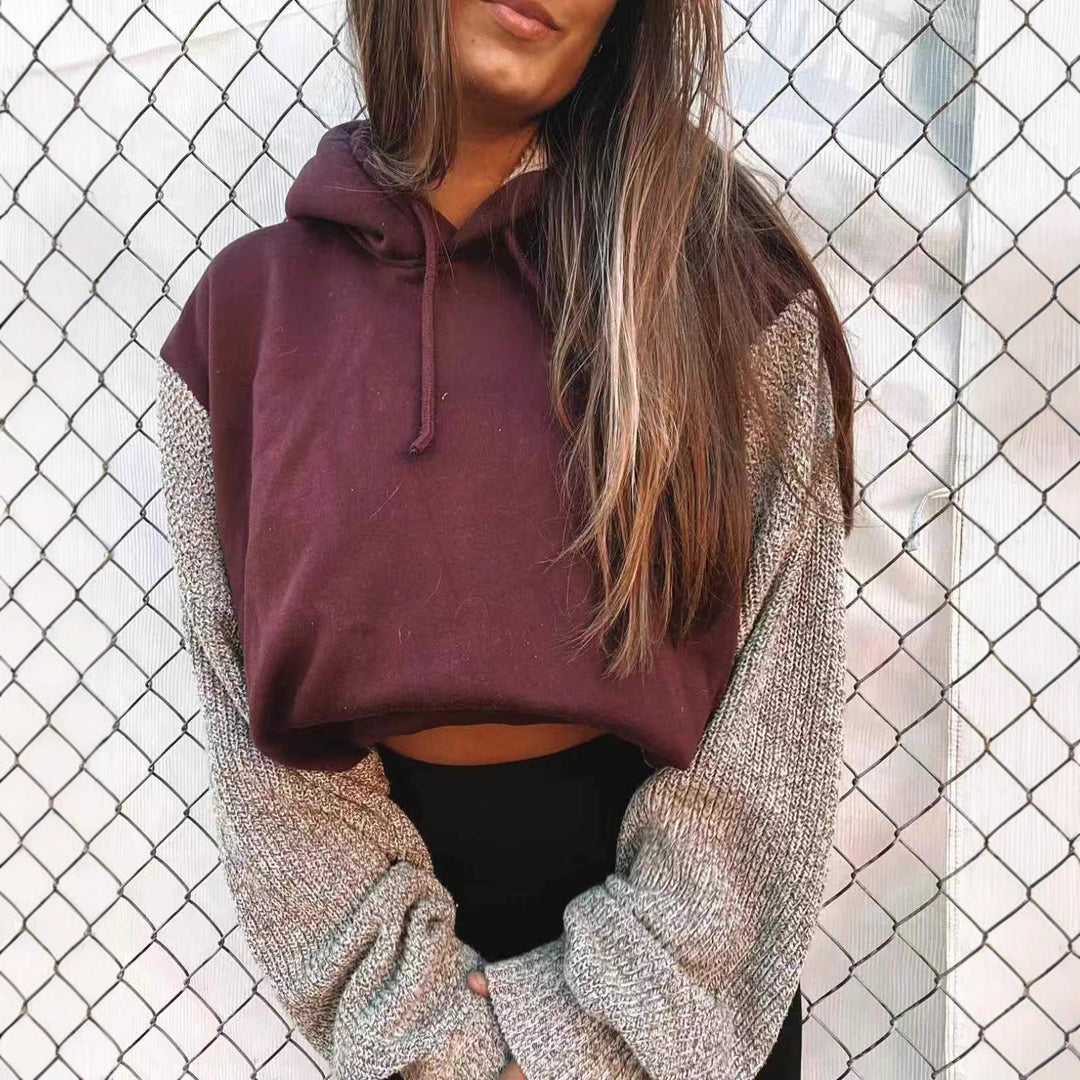 Dame nan Hætte-Cropped-Pullover med vidde strikærmer og snøre Skovae