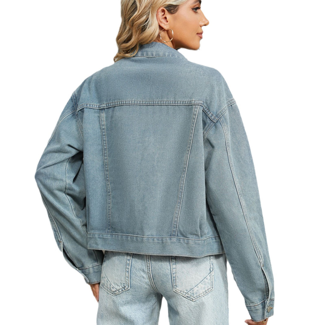 Dame Denimjakke med funklende strasssten og moderne snit Stilla