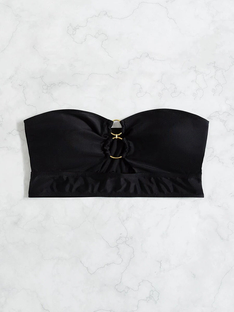 Dame bandeau-bikini top med elegant ring-detalje Skovae