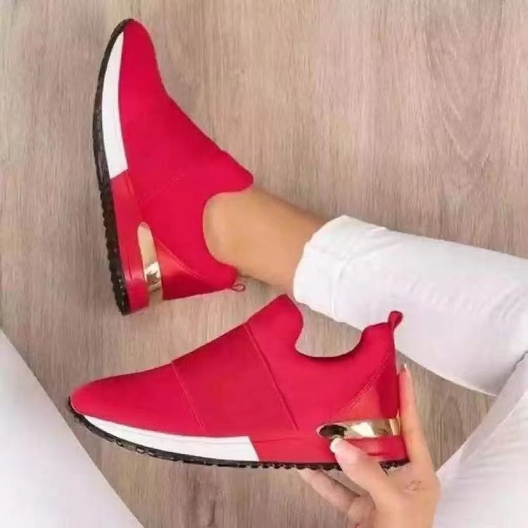 Dame Komfortable Slip-On Sneaker med glitrende elementer og ergonomisk sål Stilla