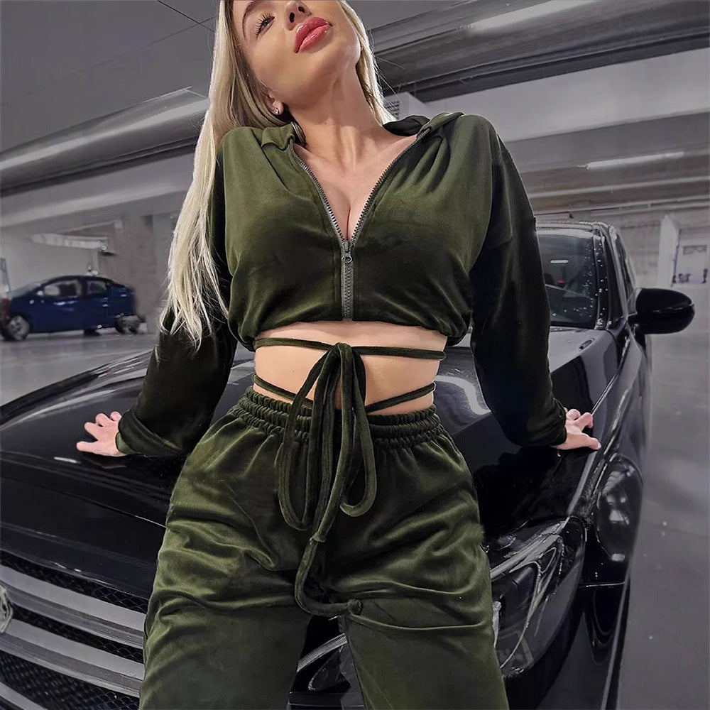 Kvindernes fleece træningsdragt med glamorøs cropped hoodie og joggingbukser