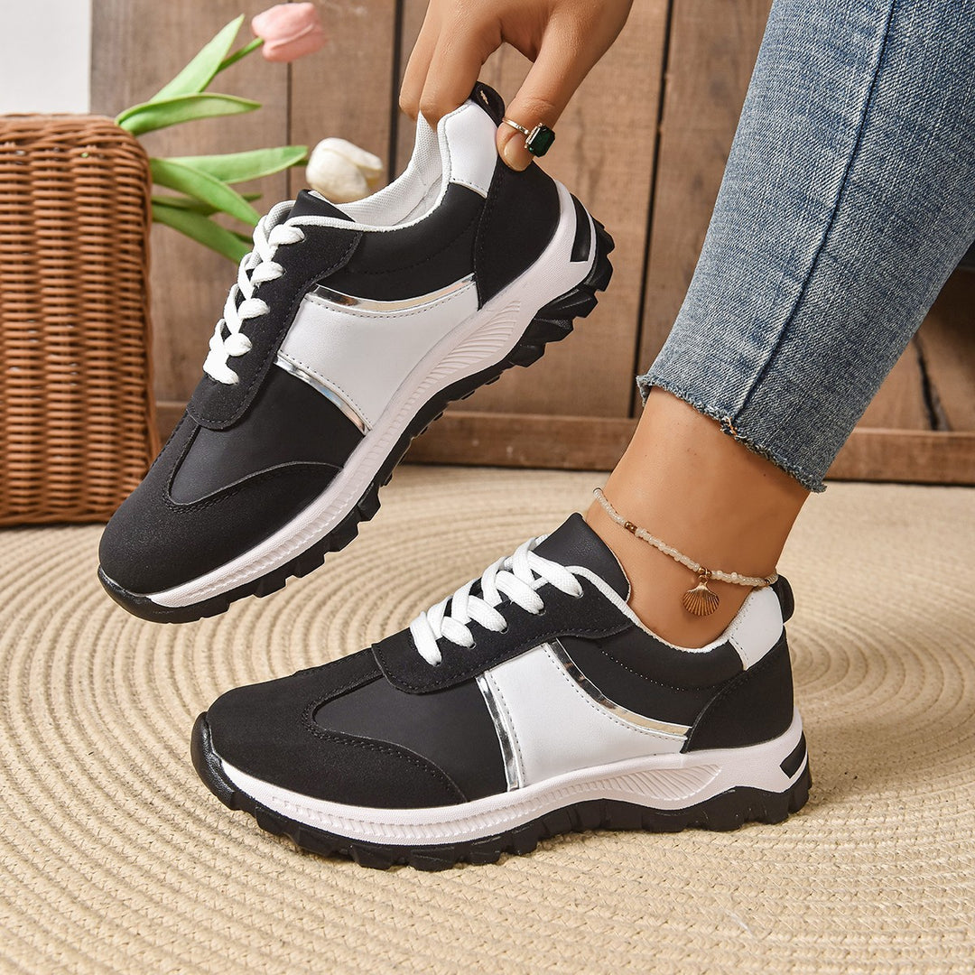 Dame Sporty Sneakers med skridsikker sål og åndbart overmateriale Stilla
