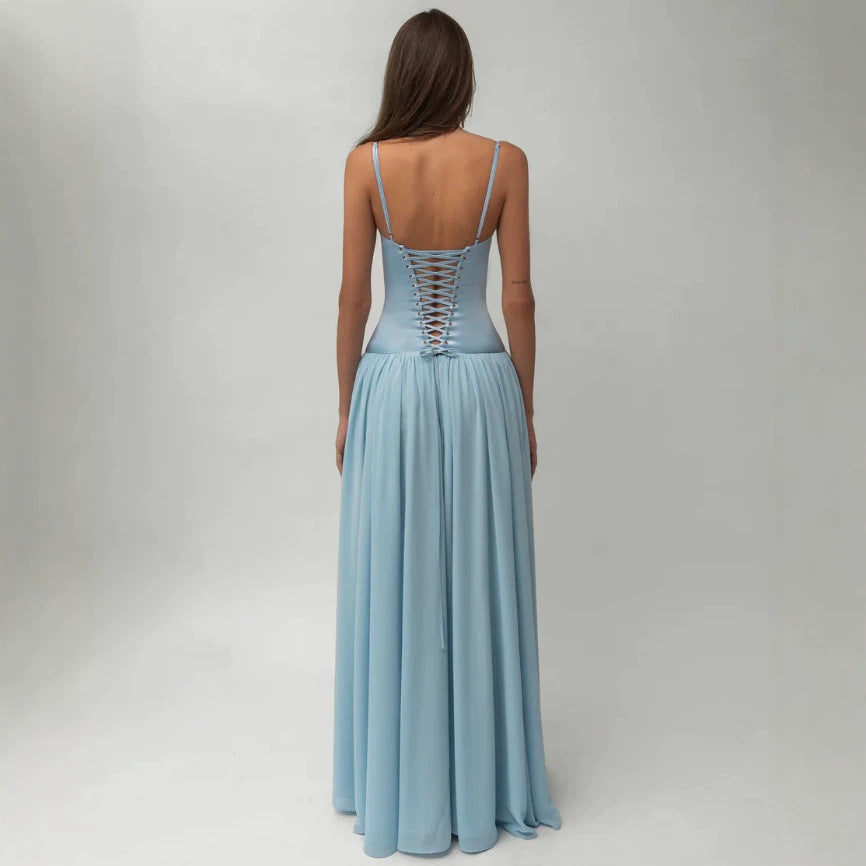 Dame nan modellerende bustier aftenkjole med forformet midsekonstruktion og vidt faldende chiffon talerkjole Skovae