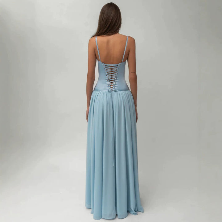 Dame nan modellerende bustier aftenkjole med forformet midsekonstruktion og vidt faldende chiffon talerkjole Skovae