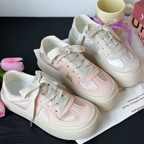 Dame Sneakers med åndbart overmateriale og komfortabelt snøresystem Stilla