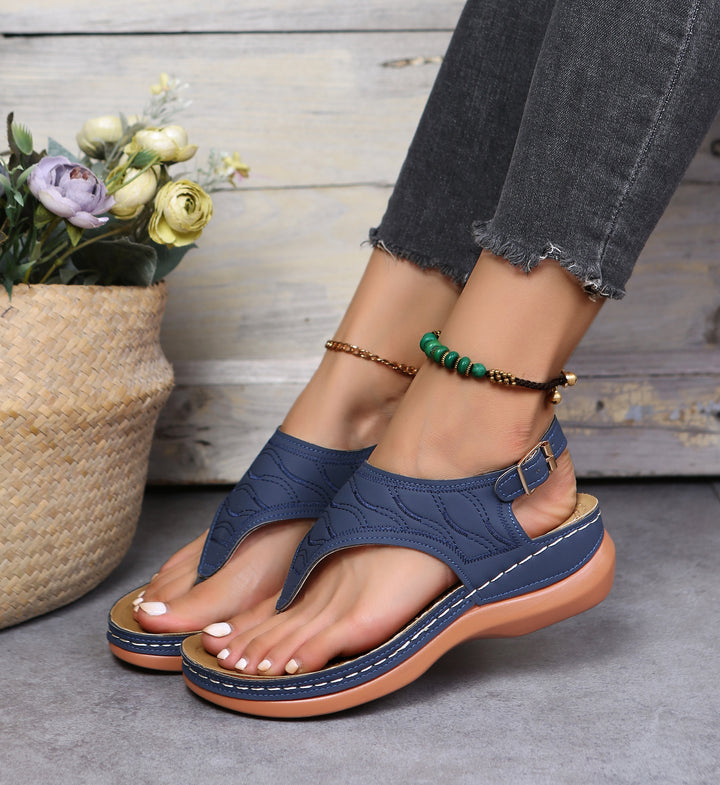 Dame Komfortable Tå-sandal med ergonomisk såldesign og moderne remdesign Stilla