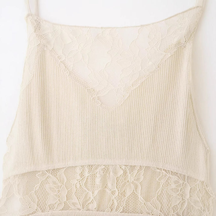 Dame Spids-Camisole med fin ribstruktur og justerbare spaghetti-stropper Skovae