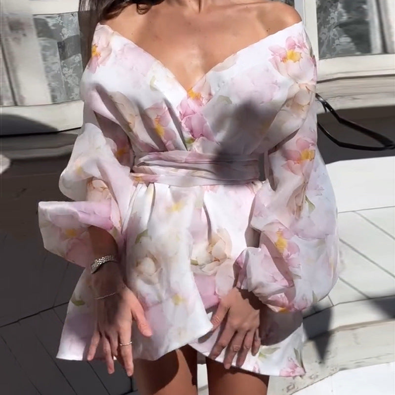 Dame sommer sæt med elegant blomstret design og voluminøse ærmer Stilla