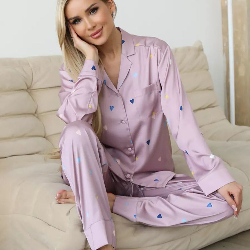 Dame Pyjamasæt med glade hjerte-design og løs pasform Stilla